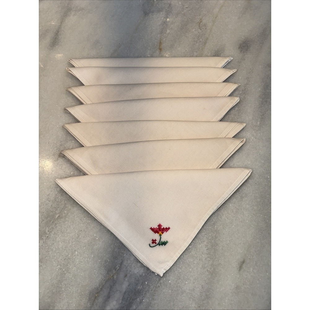 Set Of 7 Vintage embroidered Cloth Napkins With‎ Pink Flowers